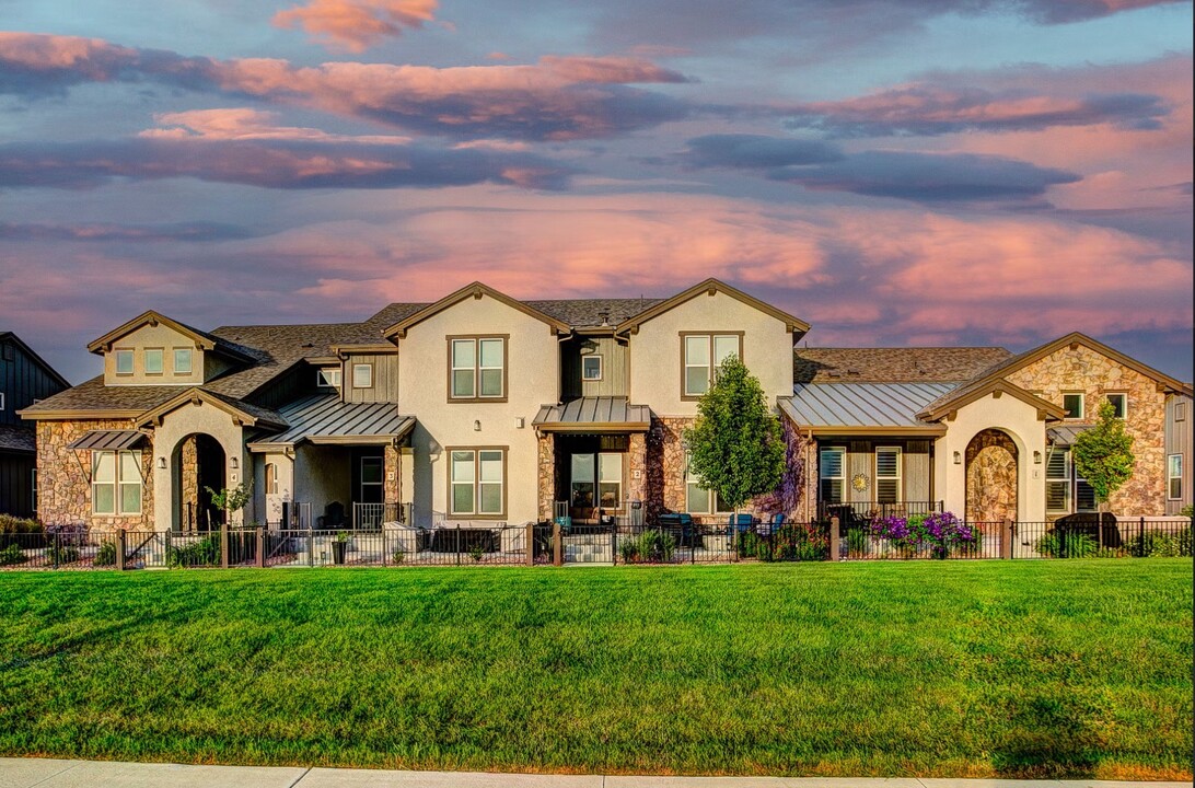 6236 Vernazza Way in Windsor, CO - Building Photo