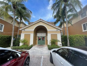 2965 NE 185th St, Unit # 1510 in Miami, FL - Foto de edificio - Building Photo