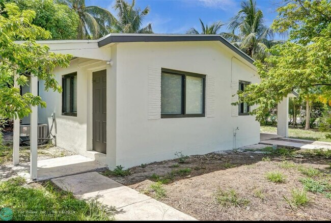 891 NW 33rd Terrace in Lauderhill, FL - Building Photo - Building Photo