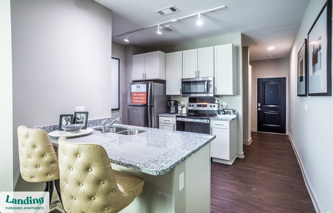1544 Madison Ave in Memphis, TN - Building Photo - Building Photo