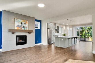 1308 141st Pl SW in Lynnwood, WA - Building Photo - Building Photo