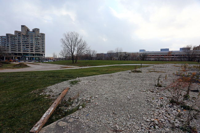 Riverside Development - Phase II in Chicago, IL - Foto de edificio - Building Photo