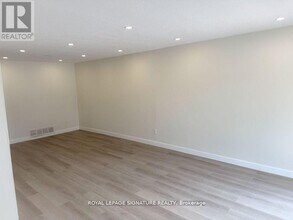 20 Kirkland Rd in Brampton, ON - Building Photo - Building Photo