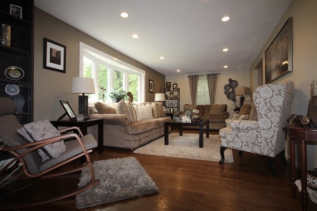 143 Ridge St in Arlington, MA - Building Photo - Building Photo