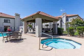 Be Mesa in Mesa, AZ - Foto de edificio - Building Photo