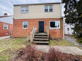 16706 Palda Dr in Cleveland, OH - Building Photo