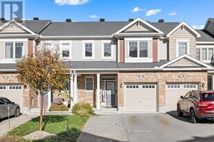 504 Broadleaf St in Ottawa, ON - Building Photo