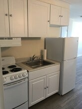 186 Lexington St, Unit 9 in Waltham, MA - Foto de edificio - Building Photo