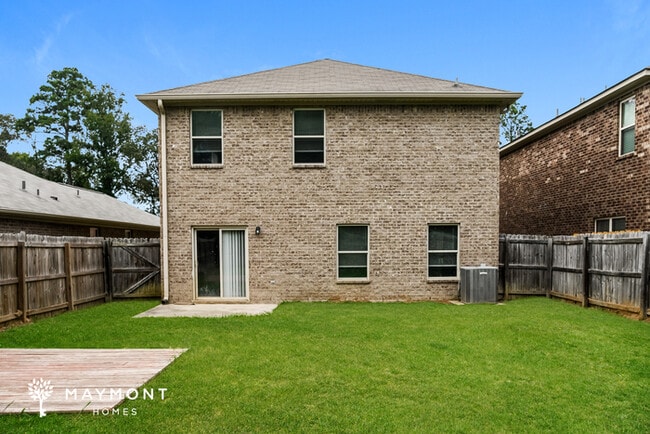 206 Sedgewick Dr in Owens Cross Roads, AL - Foto de edificio - Building Photo