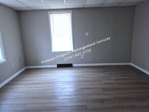 1423 Beaver Rd in Ambridge, PA - Building Photo - Building Photo