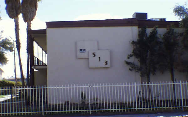 513 Calcaterra Cir in Las Vegas, NV - Building Photo