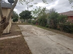 2617 Daytona Ave in McAllen, TX - Building Photo - Building Photo