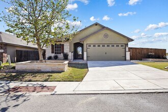 5934 Forte Falls in San Antonio, TX - Building Photo - Building Photo