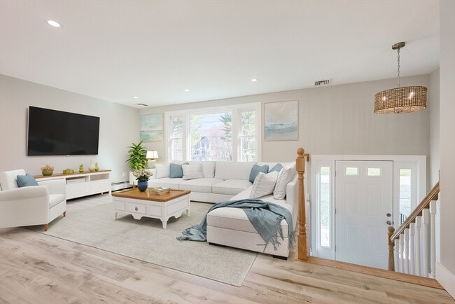 17 Hillside Dr in Cohasset, MA - Building Photo - Building Photo