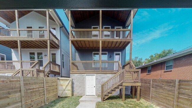 930 31st Ave N in Nashville, TN - Building Photo - Building Photo