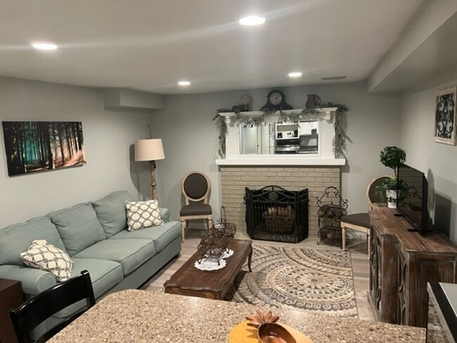 property at 944 Simoron Dr