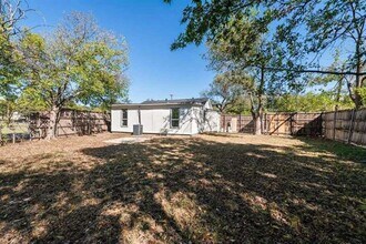1802 Gus Thomasson Rd in Dallas, TX - Building Photo - Building Photo