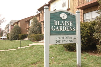 Blaine Gardens in Passaic, NJ - Building Photo - Other