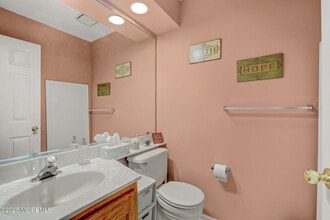 434 Hampton Ct in Englishtown, NJ - Building Photo - Building Photo