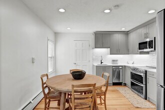 283 Main St in Wethersfield, CT - Building Photo - Building Photo