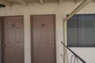 478 HUNT PK in Norwalk, CA - Building Photo - Interior Photo