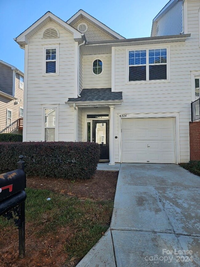 6324 Royal Celadon Way in Charlotte, NC - Building Photo - Building Photo