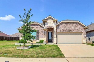 1828 Roadrunner Dr in Oak Point, TX - Building Photo