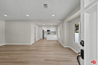 6157 Colfax Ave in Los Angeles, CA - Building Photo - Building Photo