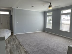 586 Country Meadows Blvd in Plant City, FL - Building Photo - Building Photo