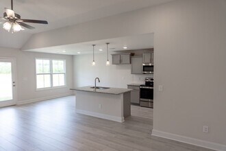 488 Ayden Ln in Clarksville, TN - Building Photo - Building Photo