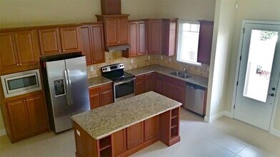 13741 Benavente Ave in Orlando, FL - Building Photo - Building Photo