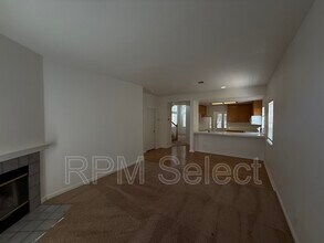 1255 Farragut Cir in Davis, CA - Building Photo - Building Photo