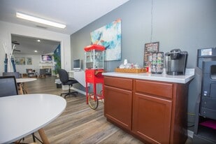 Oakview Landing Apartments in Jacksonville, FL - Building Photo