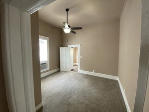 2220 W Broadway St, Unit 2220 in Beaumont, TX - Building Photo - Building Photo
