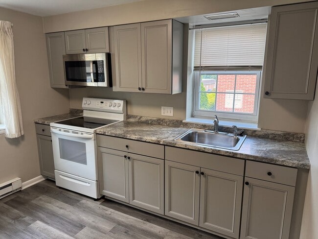 109 S School Ln in Souderton, PA - Building Photo - Building Photo