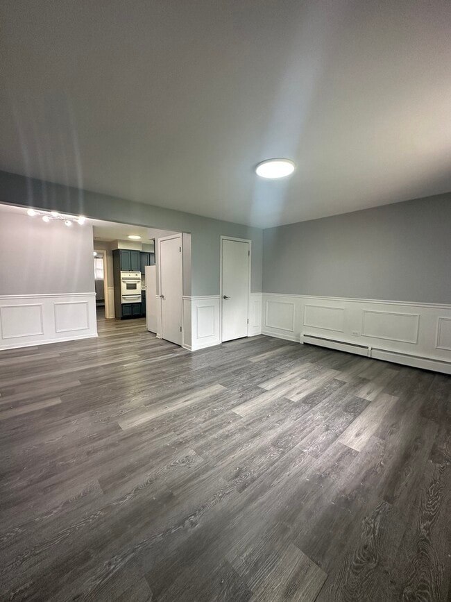 17 N King Arthur Ct in Northlake, IL - Building Photo - Building Photo