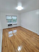 40-31 202nd St in Queens, NY - Building Photo