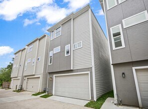 4011 Ward St in Houston, TX - Building Photo - Building Photo