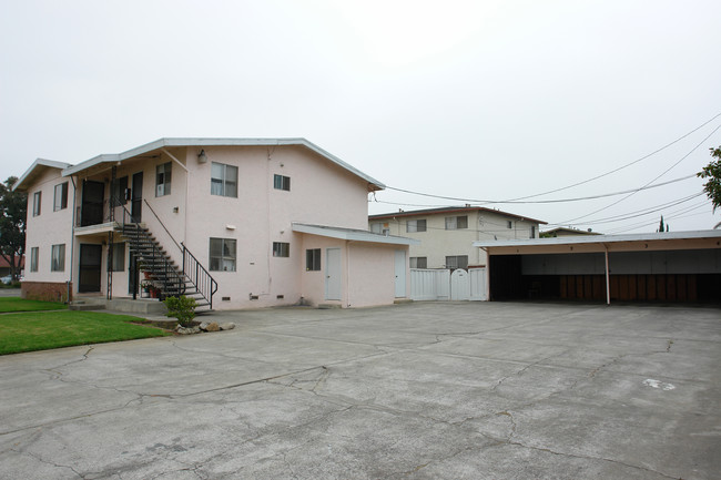 210 Marylinn Dr in Milpitas, CA - Building Photo - Building Photo