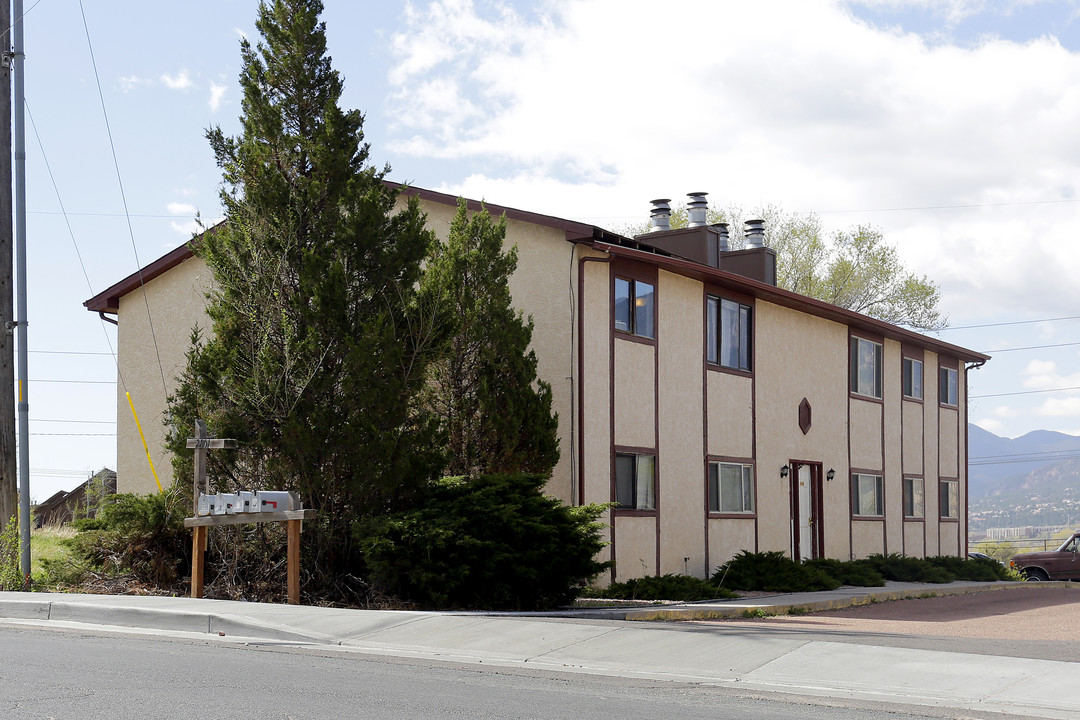 2801 King St in Colorado Springs, CO - Building Photo