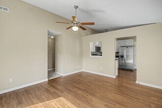 1384 Forest Lake Dr in Hinesville, GA - Building Photo - Building Photo