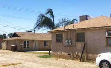 1401 Woodrow Ave in Bakersfield, CA - Building Photo - Building Photo