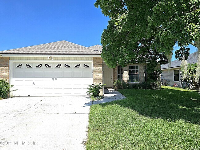 property at 1864 Sunchase Ct