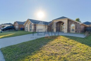2403 Terry Dr in Copperas Cove, TX - Building Photo