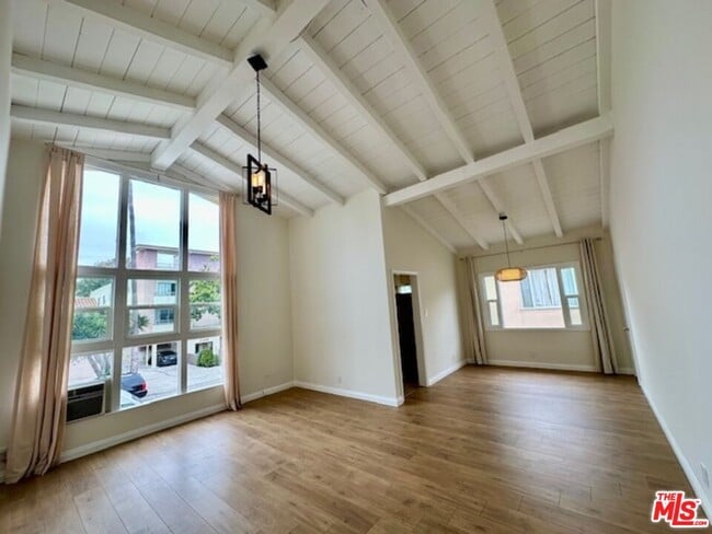 property at 1114 S Sherbourne Dr