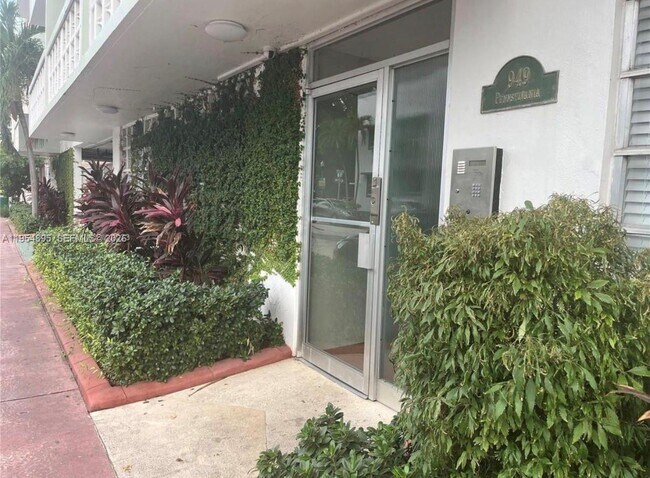 949 Pennsylvania Ave in Miami Beach, FL - Building Photo - Building Photo