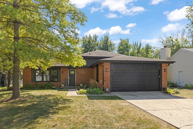property at 1416 Sunnybrook Dr