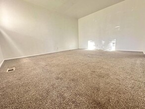 3251 S 4140 W in West Valley City, UT - Building Photo - Building Photo