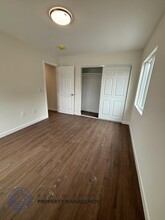 14316 Christine Dr. in Whittier, CA - Foto de edificio - Building Photo