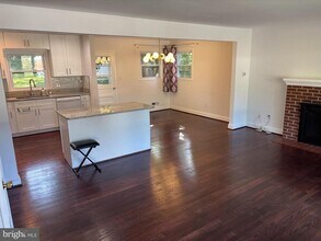 1817 Westmoreland St in McLean, VA - Foto de edificio - Building Photo